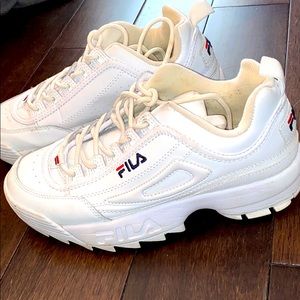 Chunky FILA sneakers all white size 9